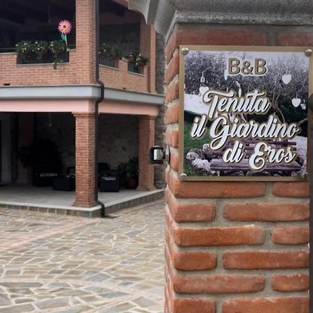 Tenuta Il Giardino Di Eros Albanella Eksteriør bilde